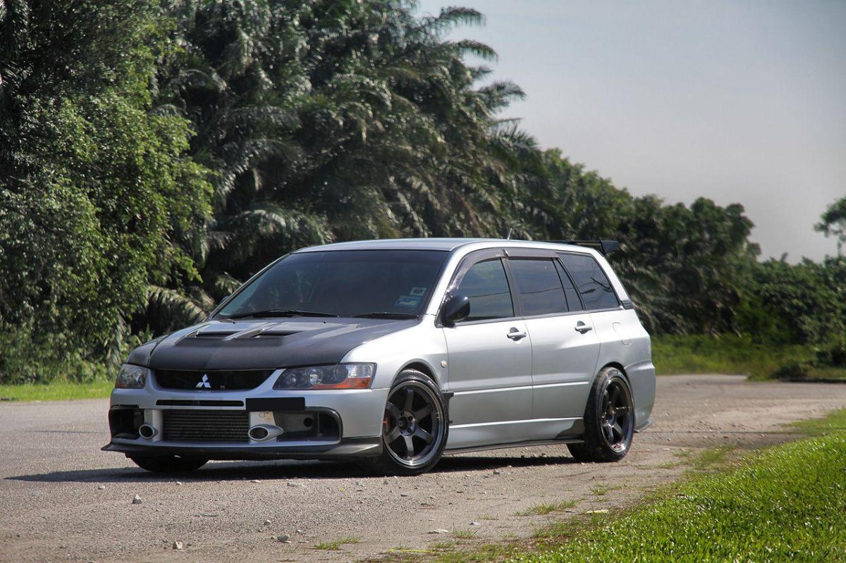 Mitsubishi Lancer Evolution IX Wagon