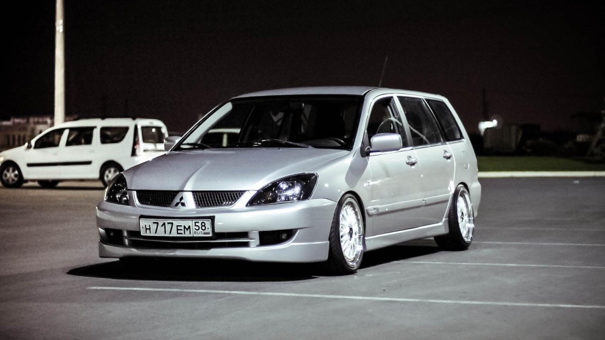 Lancer 9 универсал stance