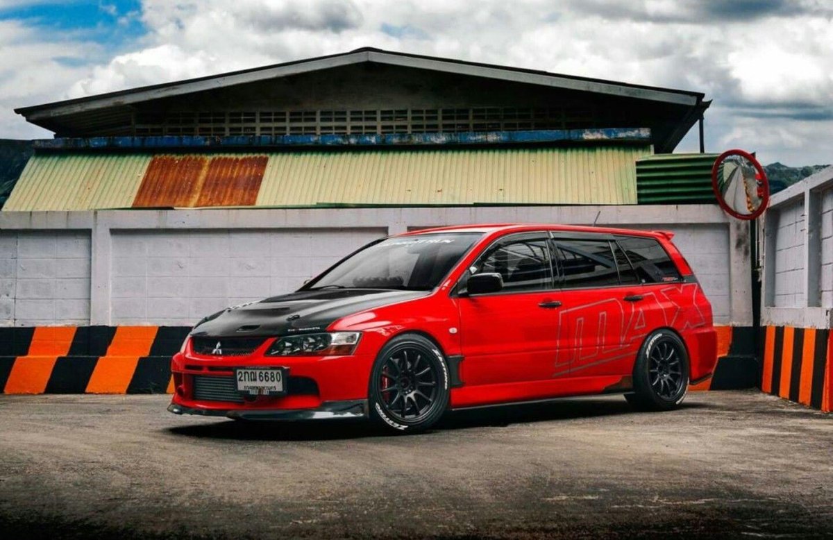 Mitsubishi EVO 9 Wagon