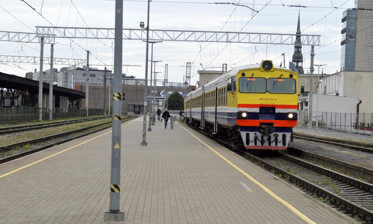 Трамвай на Рижском вокзале