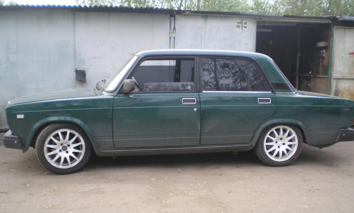 ВАЗ 2107 r15