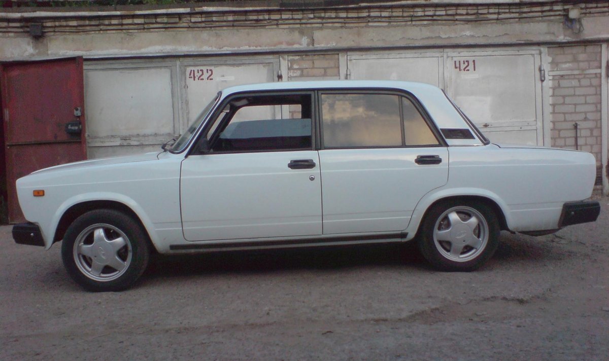 ВАЗ 2107 r14