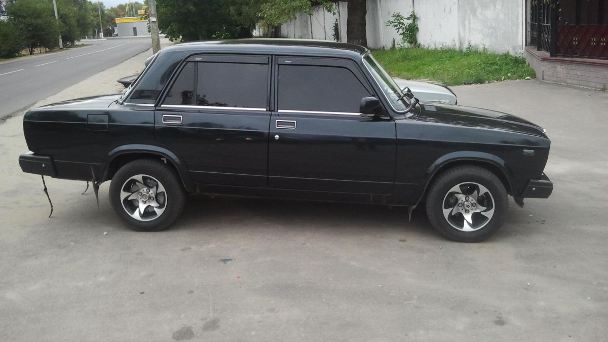 ВАЗ 2107 на дисках р13