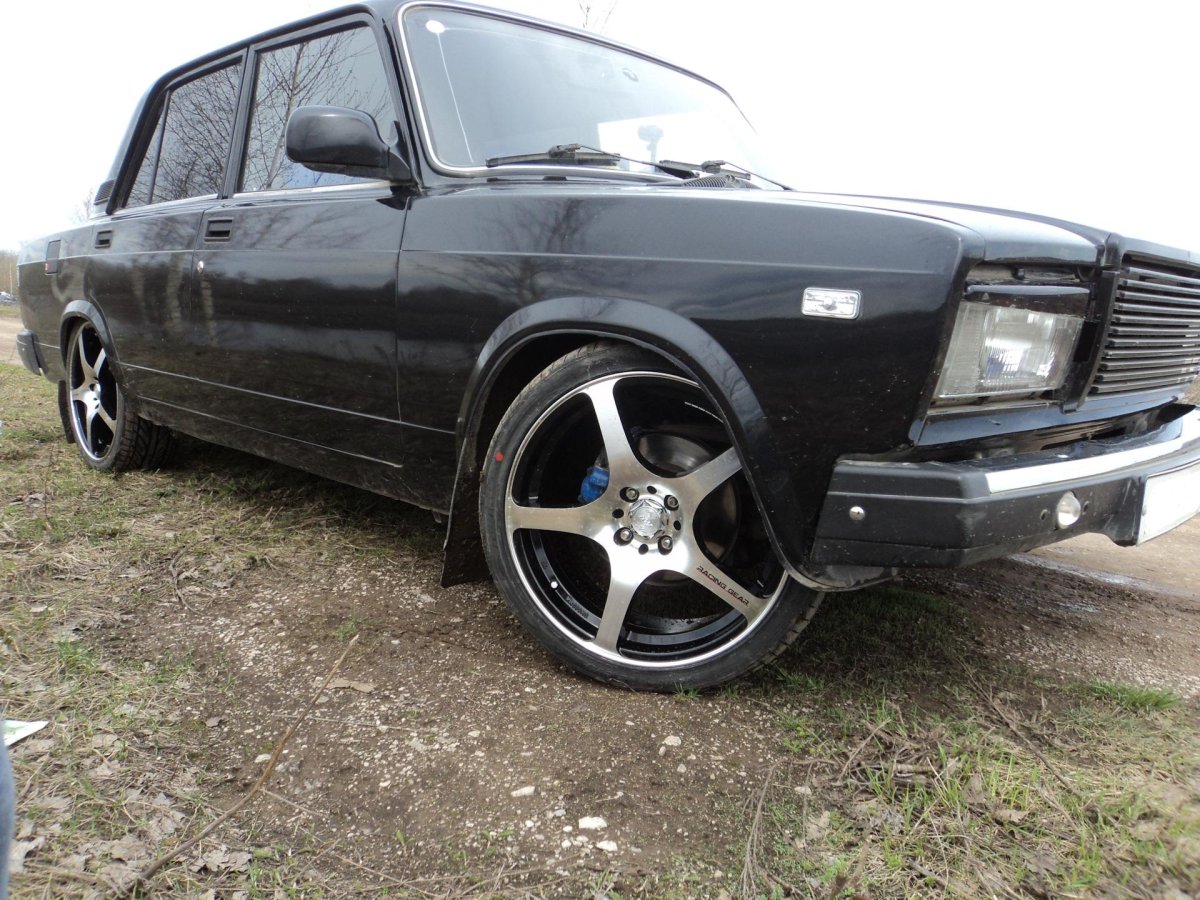 ВАЗ 2107 на литье r16