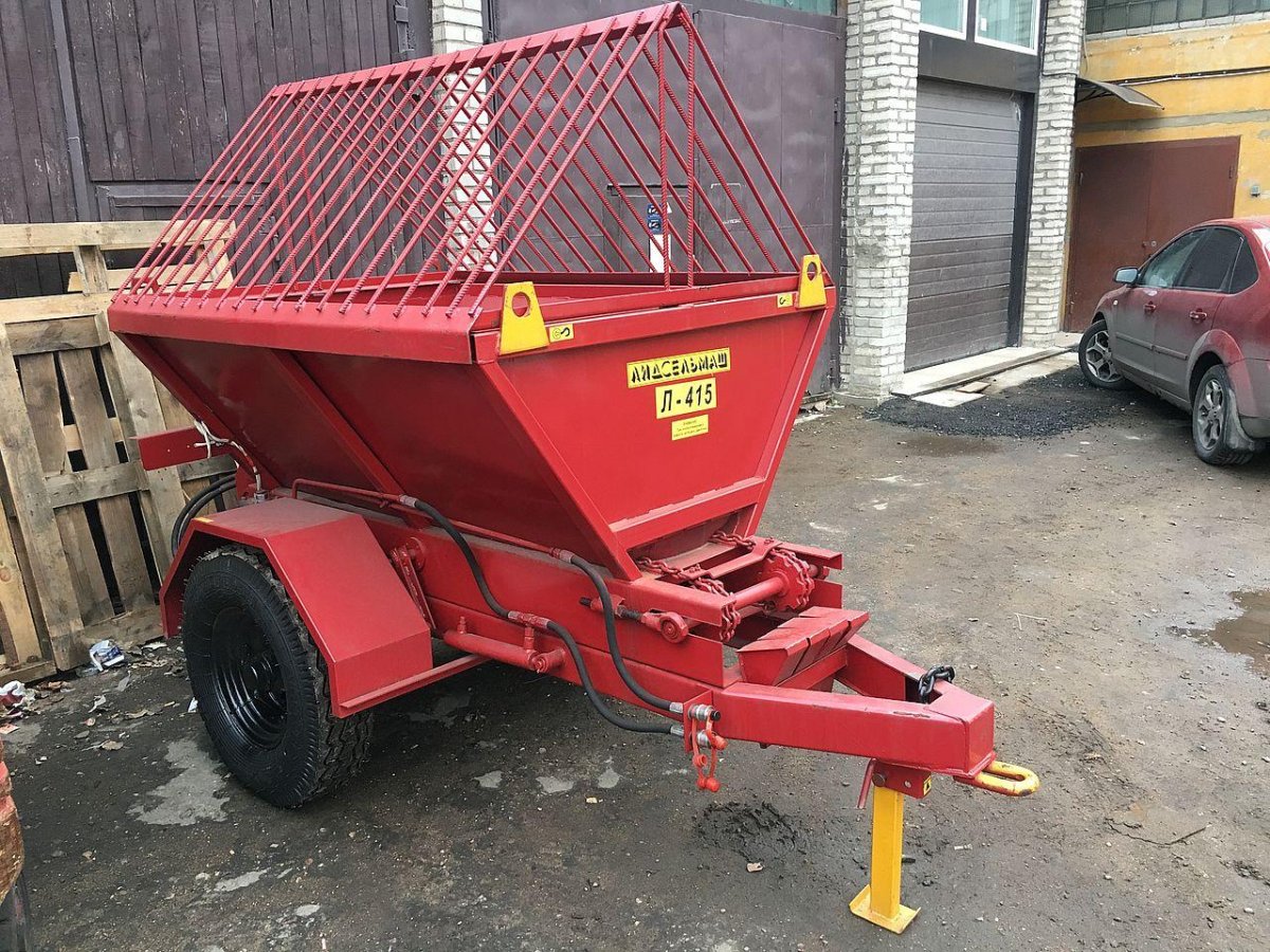 Прицепной пескоразбрасыватель л-415