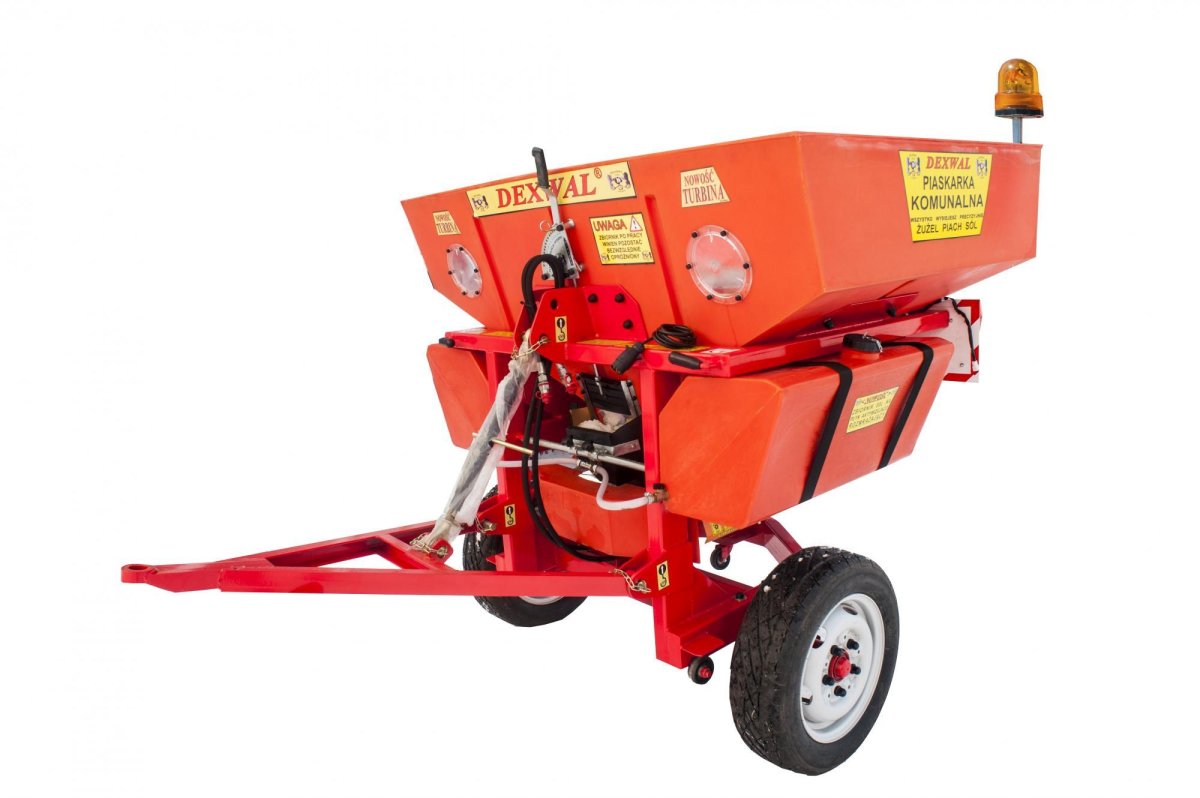 Прицеп-разбрасыватель песка л-415