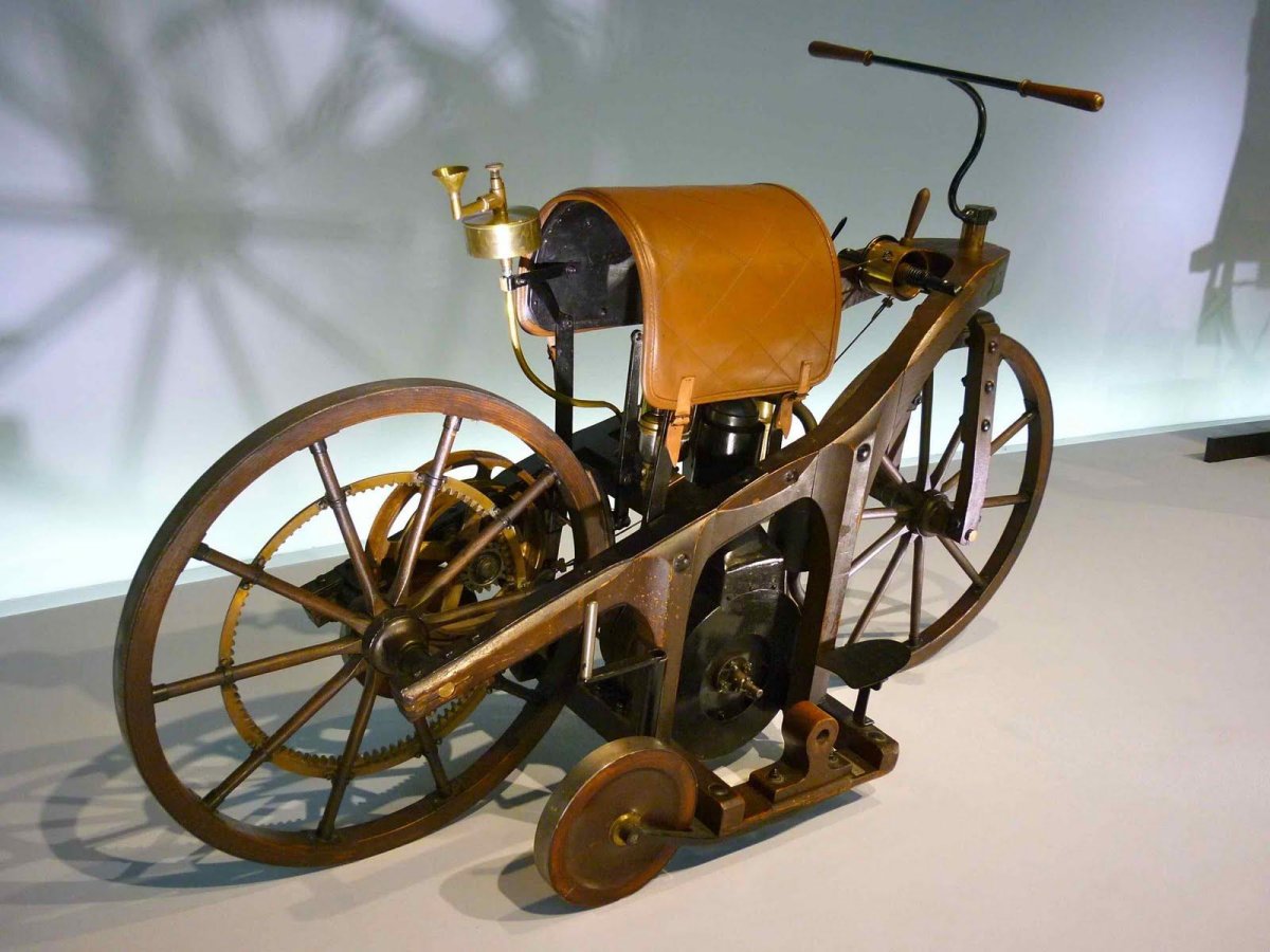Мотоцикл Даймлера, 1885