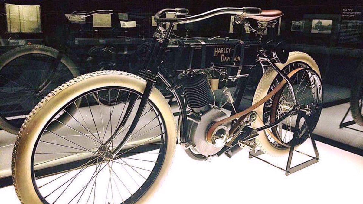 Самый первый мотоцикл Харлей Дэвидсон