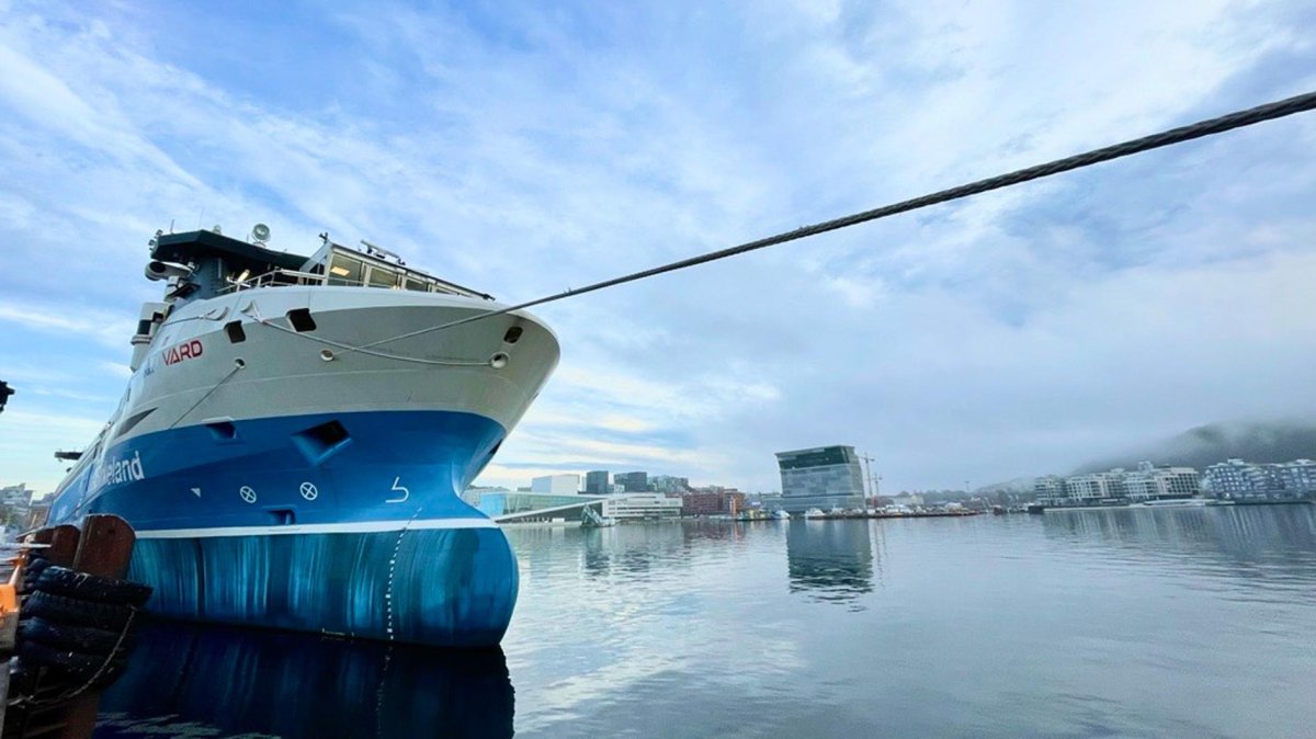 Как спускают корабли на воду