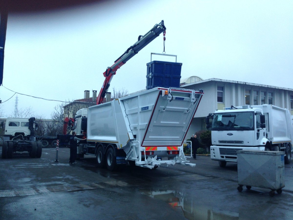 Мусоровоз КМУ 6303