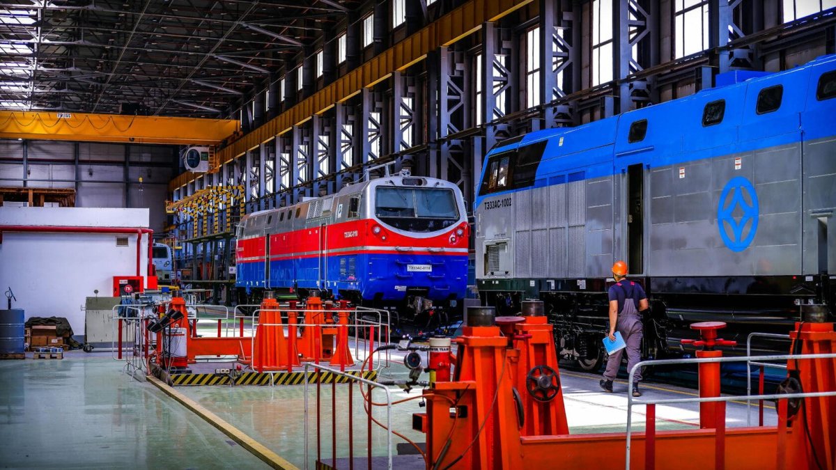 АО Локомотив Кировский завод