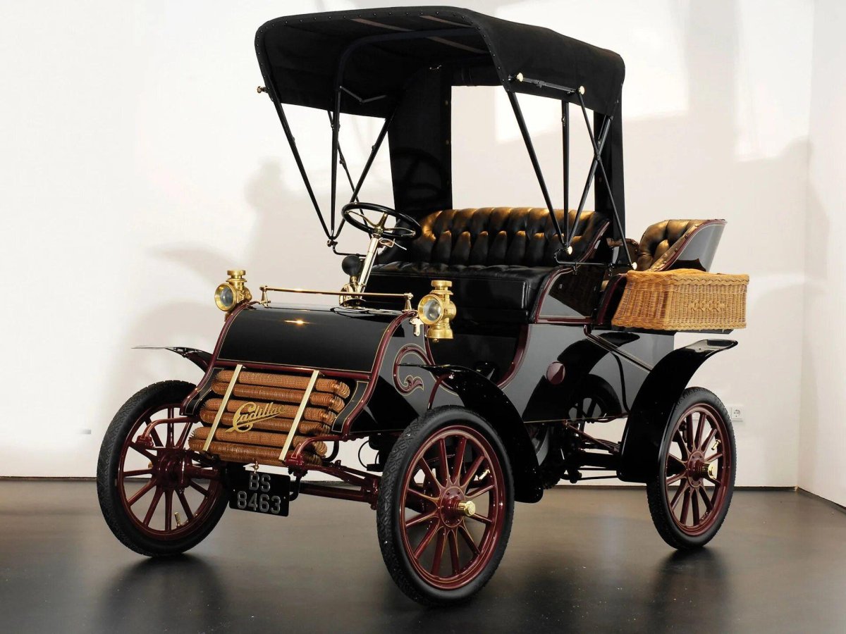 Cadillac model a Runabout (1902)