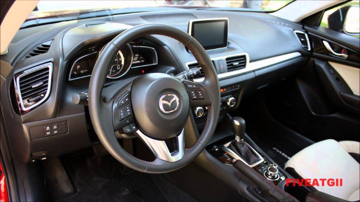 Mazda 3 2015 салон