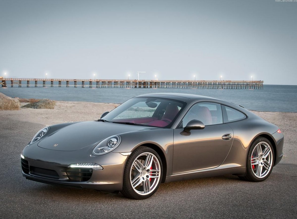 Порше 911 Carrera