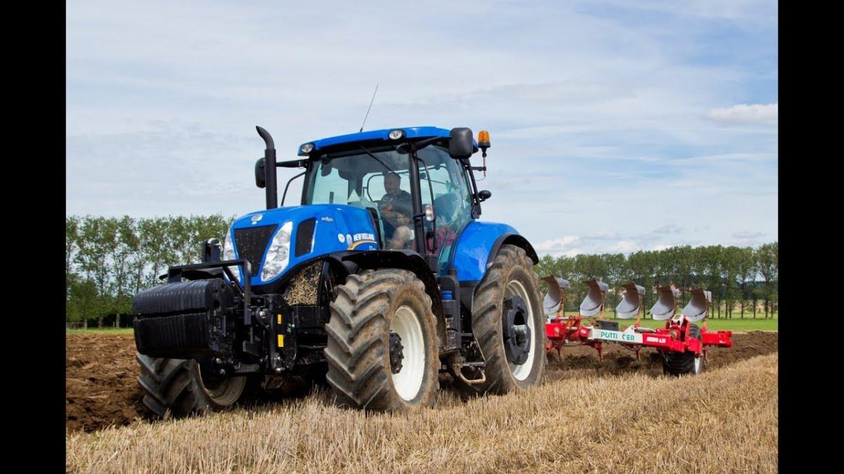 Трактор Нью Холланд т 8390