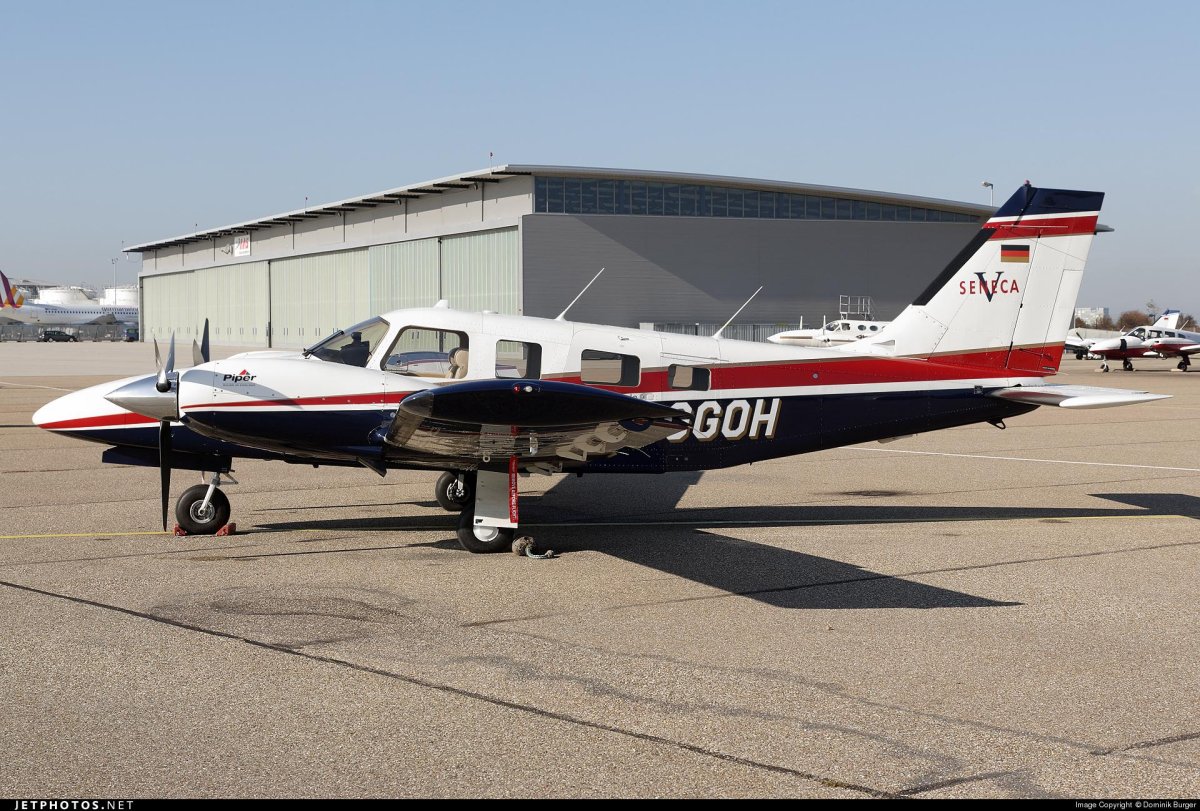 Piper pa-34-220t