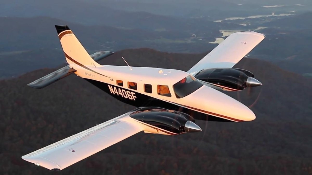 Самолет Piper Seneca