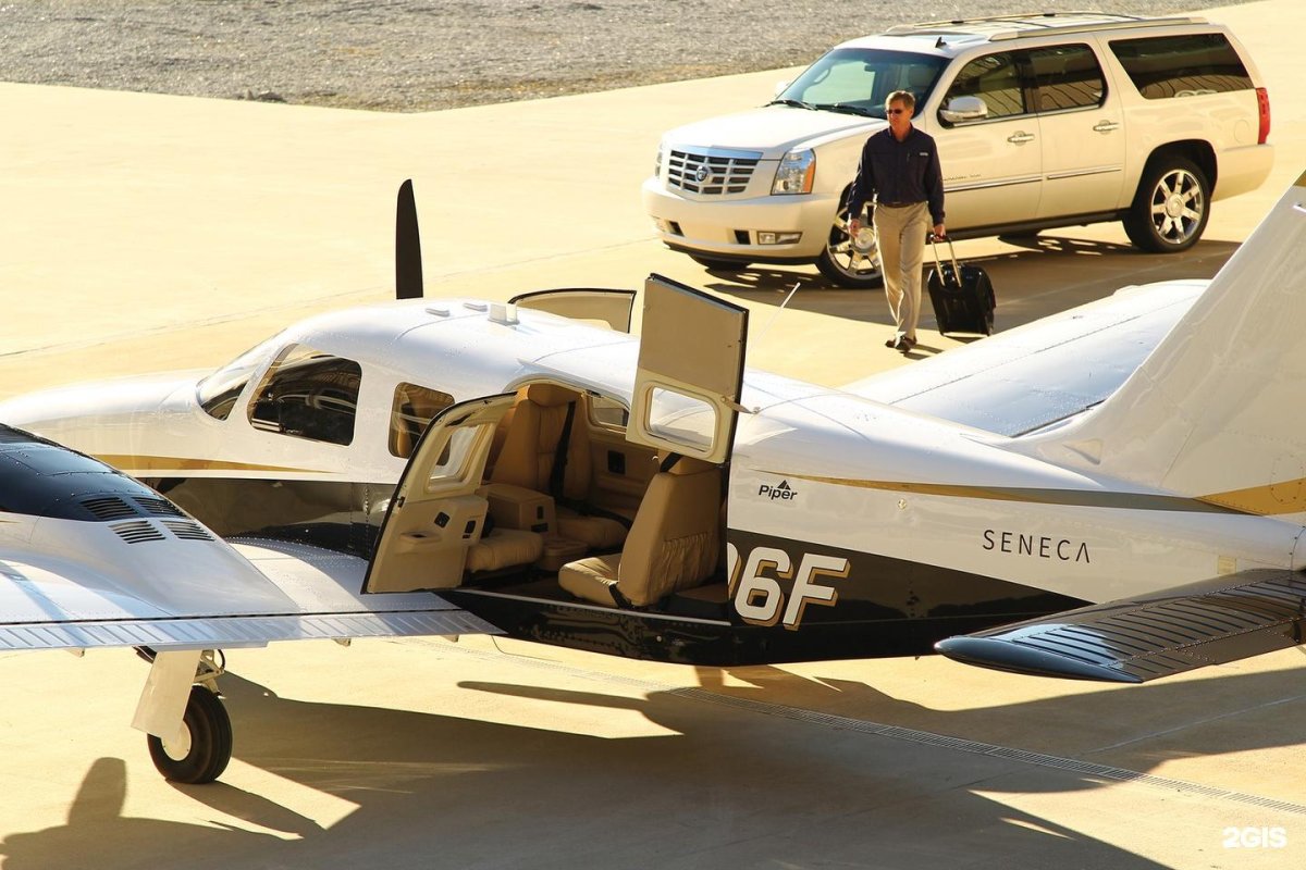 Пайпер Сенека самолет