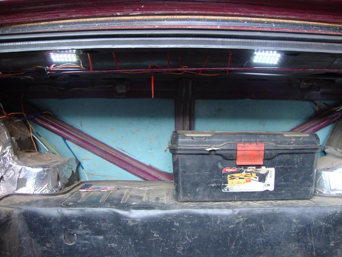 Подсветка багажника ВАЗ 2106 Заводская