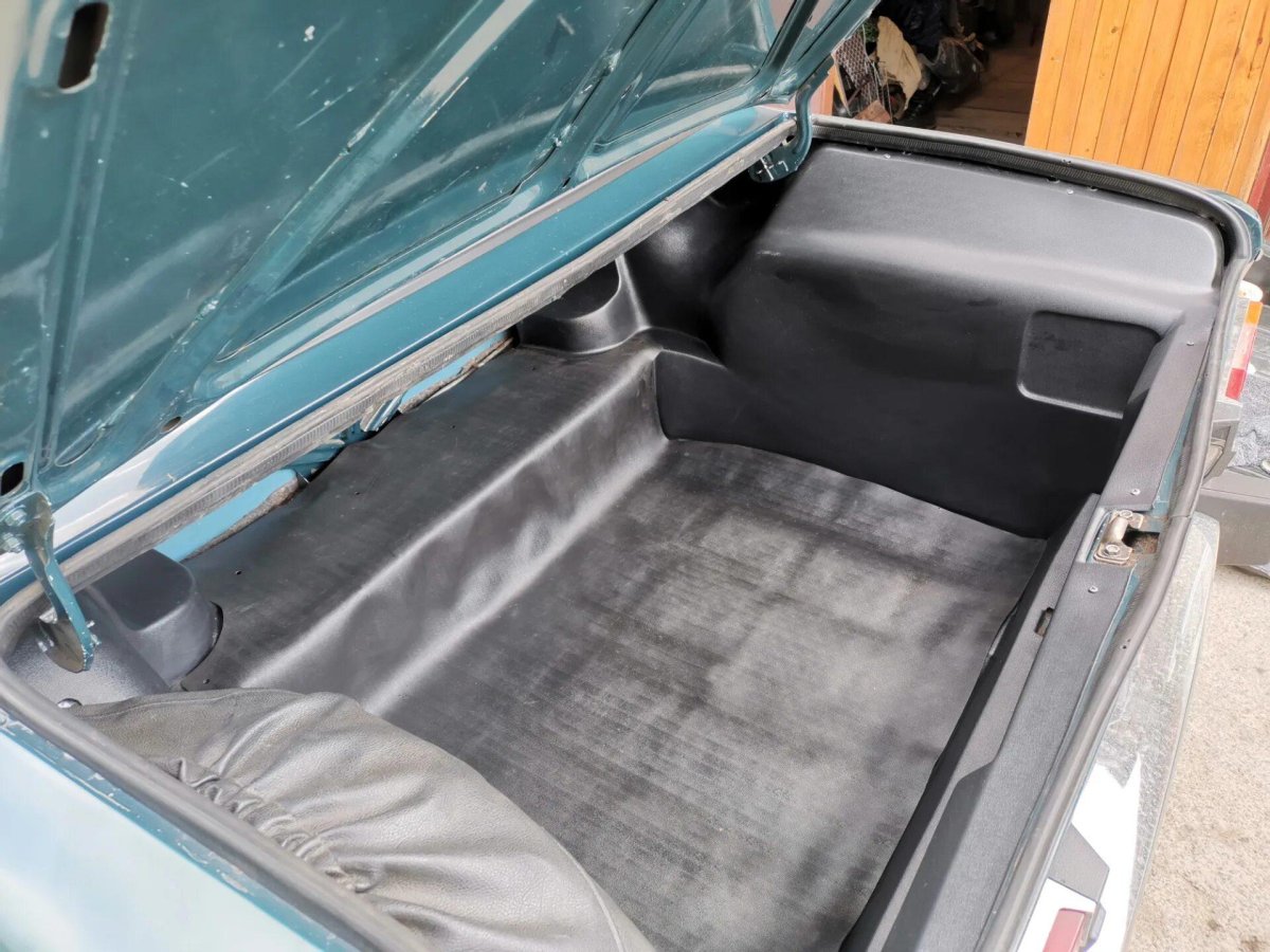 Обивка багажника ВАЗ 2106