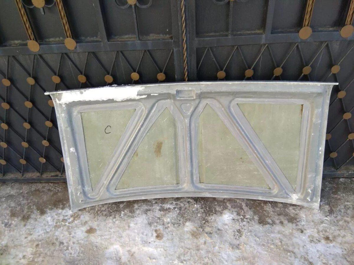 Крышка багажника ВАЗ 2106