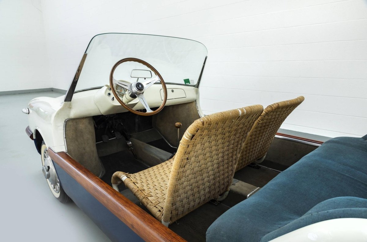 Самый первый автомобиль в мире