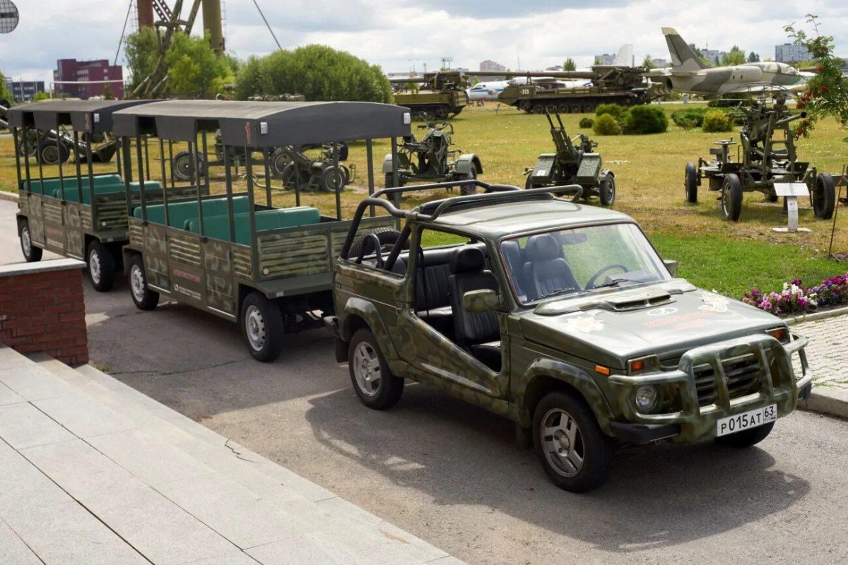 Нивы» — ВАЗ 212183 «Ландоле».