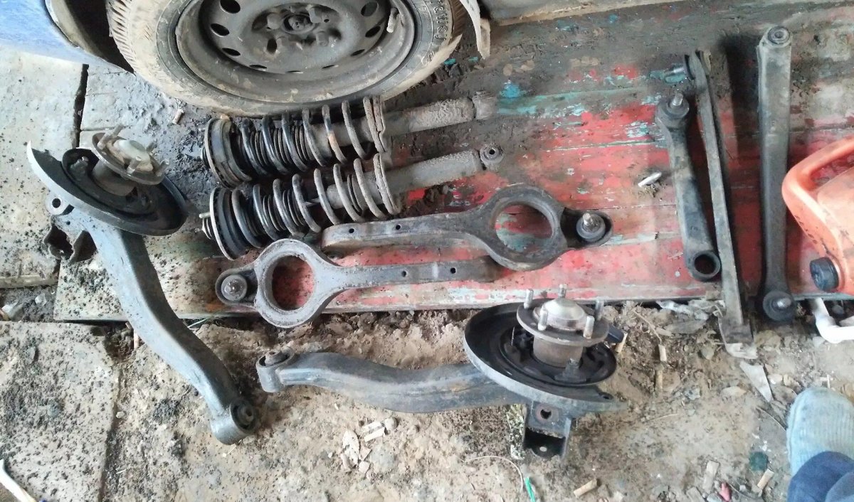 Митсубиси Диамант 1 задняя подвеска