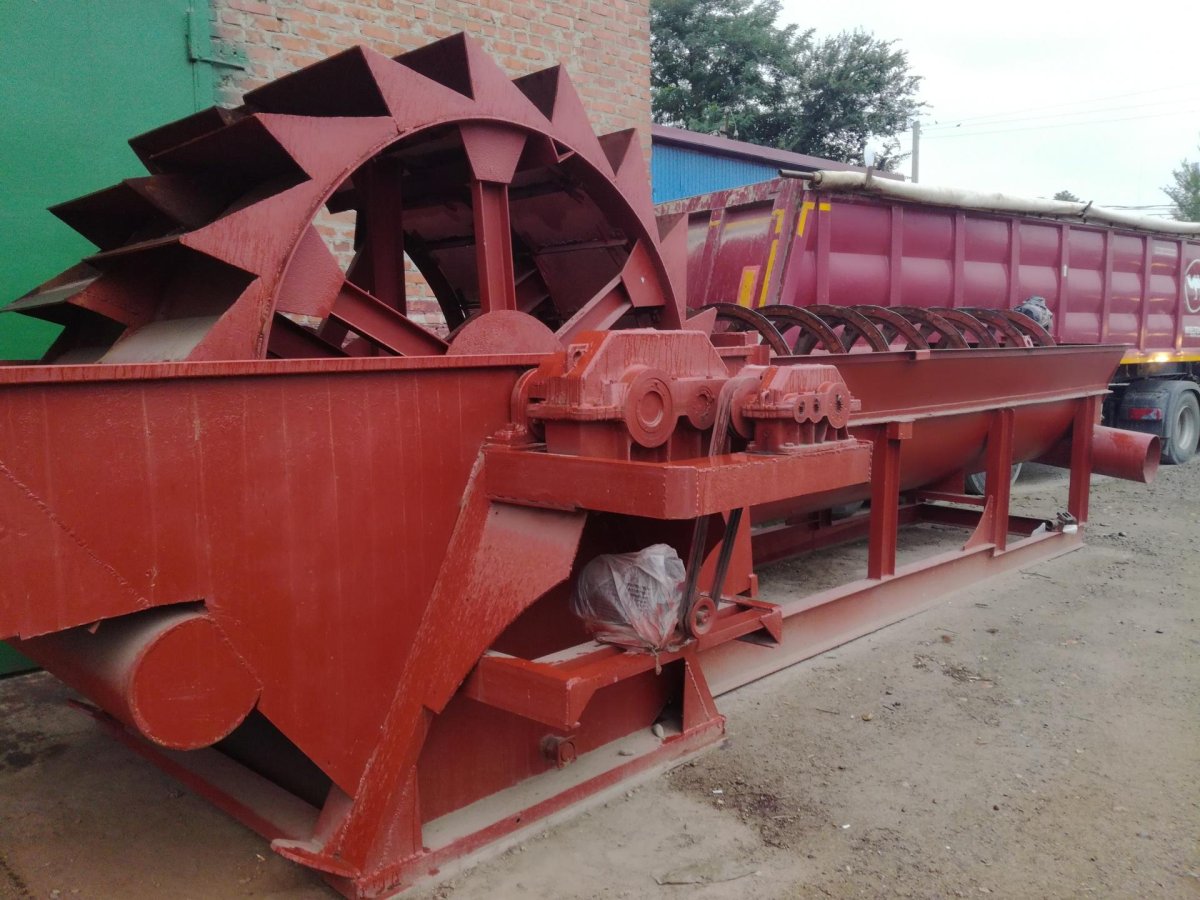 Шнековая мойка для щебня