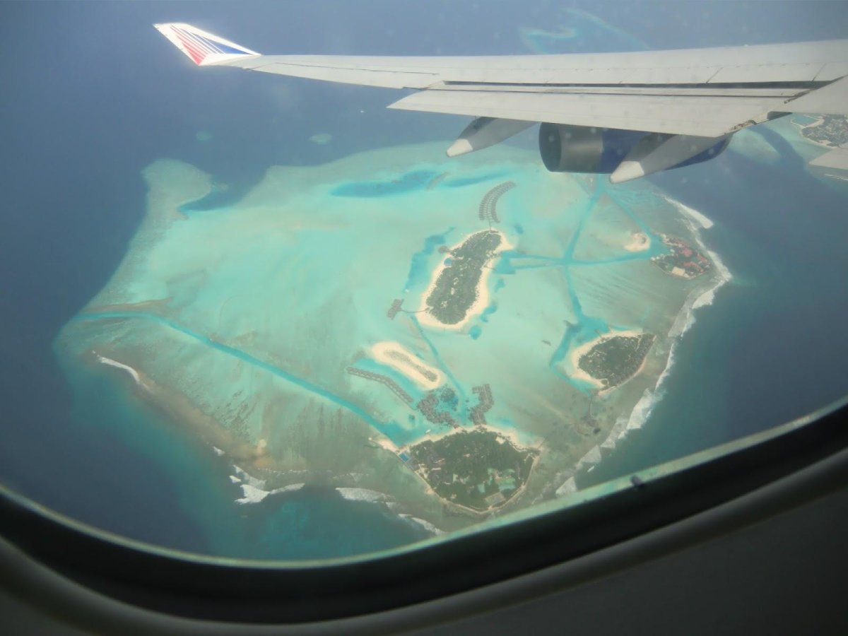 Мальдивы вид из самолета