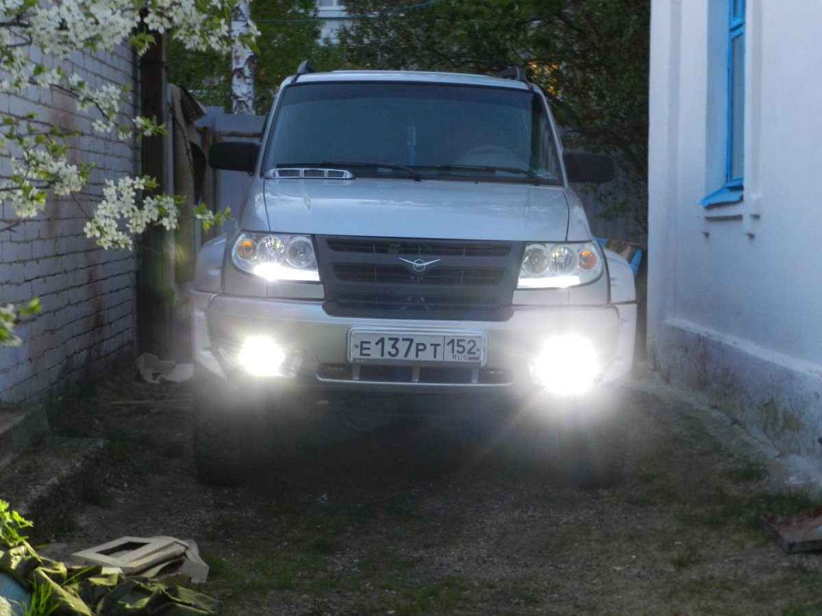 Диодные ПТФ на УАЗ Патриот 2014