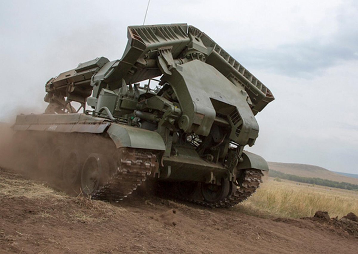 Бронированная машина разминирования БМР-3м