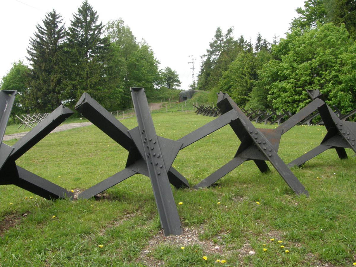 Противотанковые Ежи Чехословакии