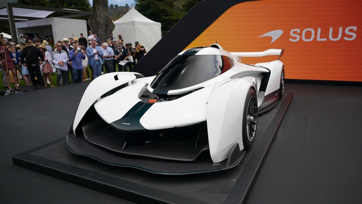 2023 MCLAREN Solus gt
