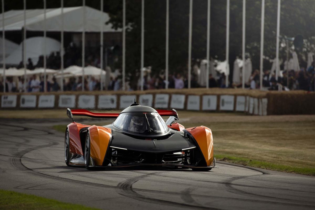 Макларен 2023