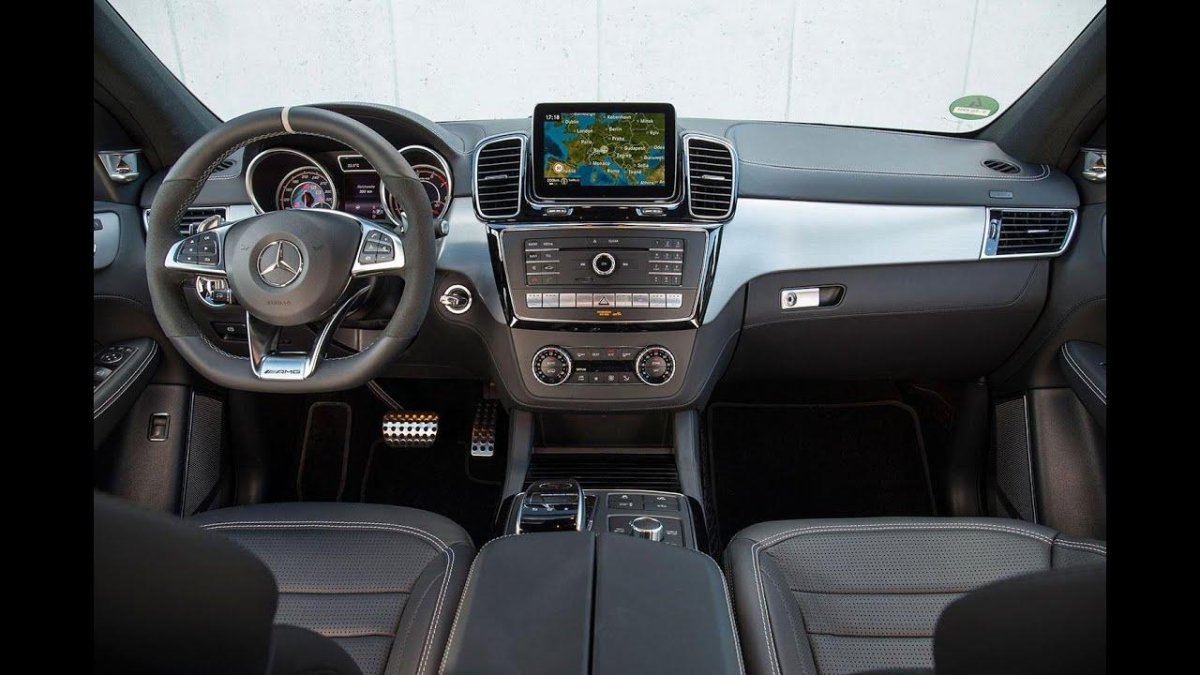 Mercedes GLE Coupe AMG 63s салон