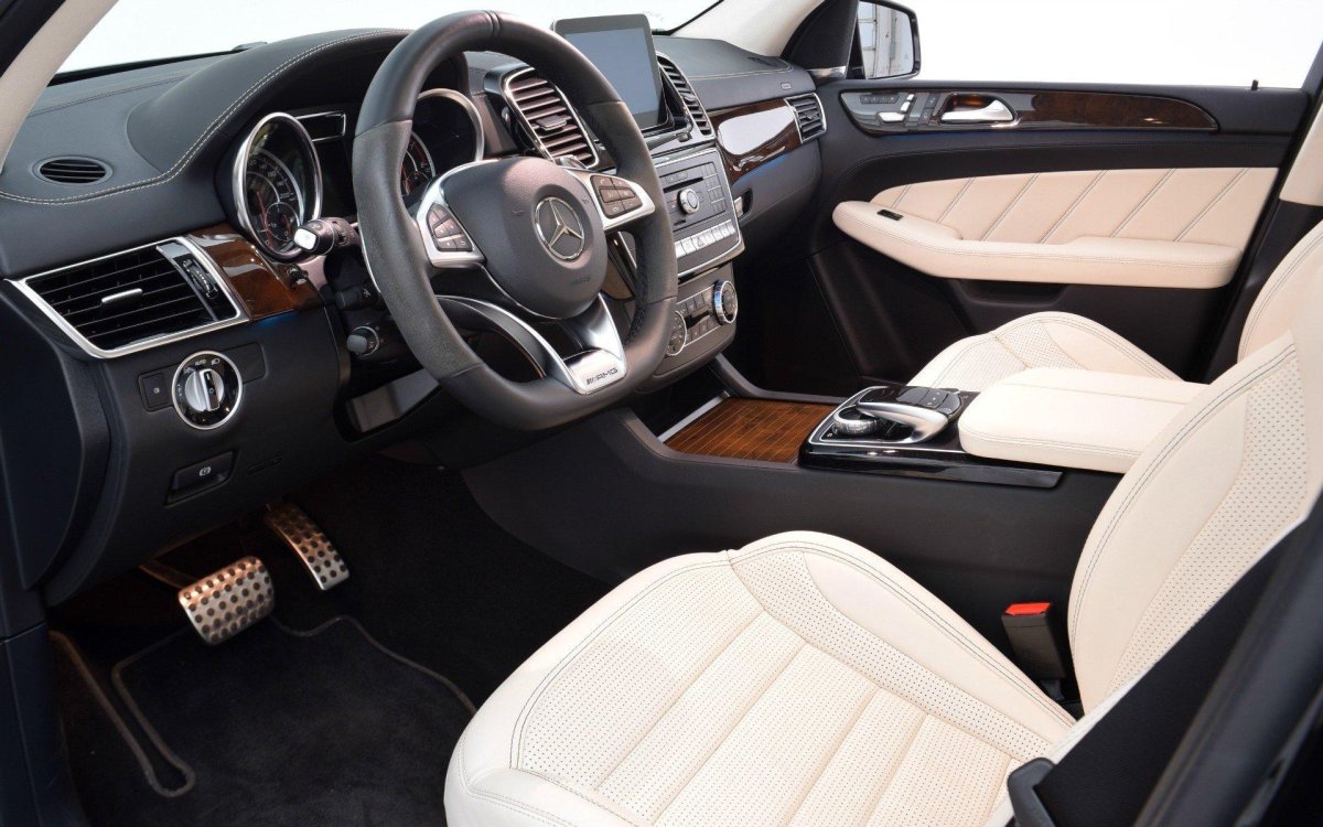 Мерседес GLE 2023 салон