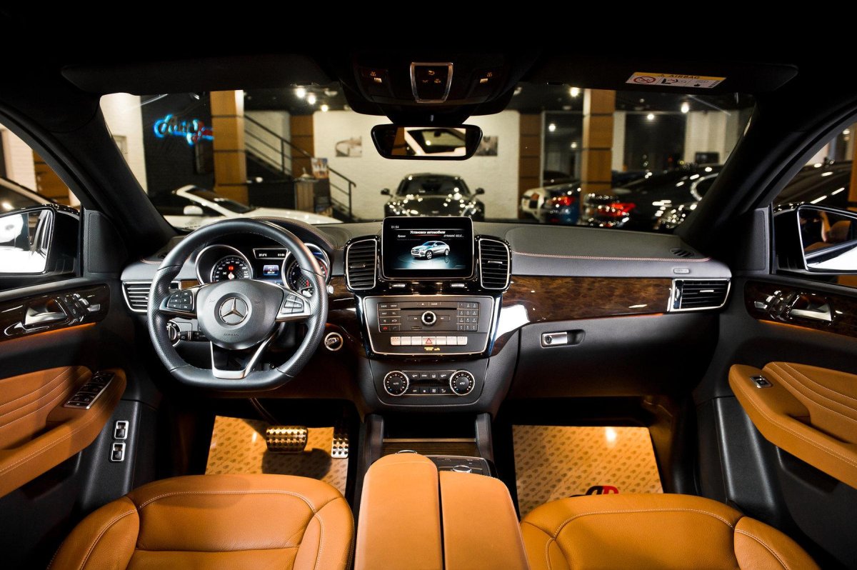Mercedes GLE 2016 AMG салон