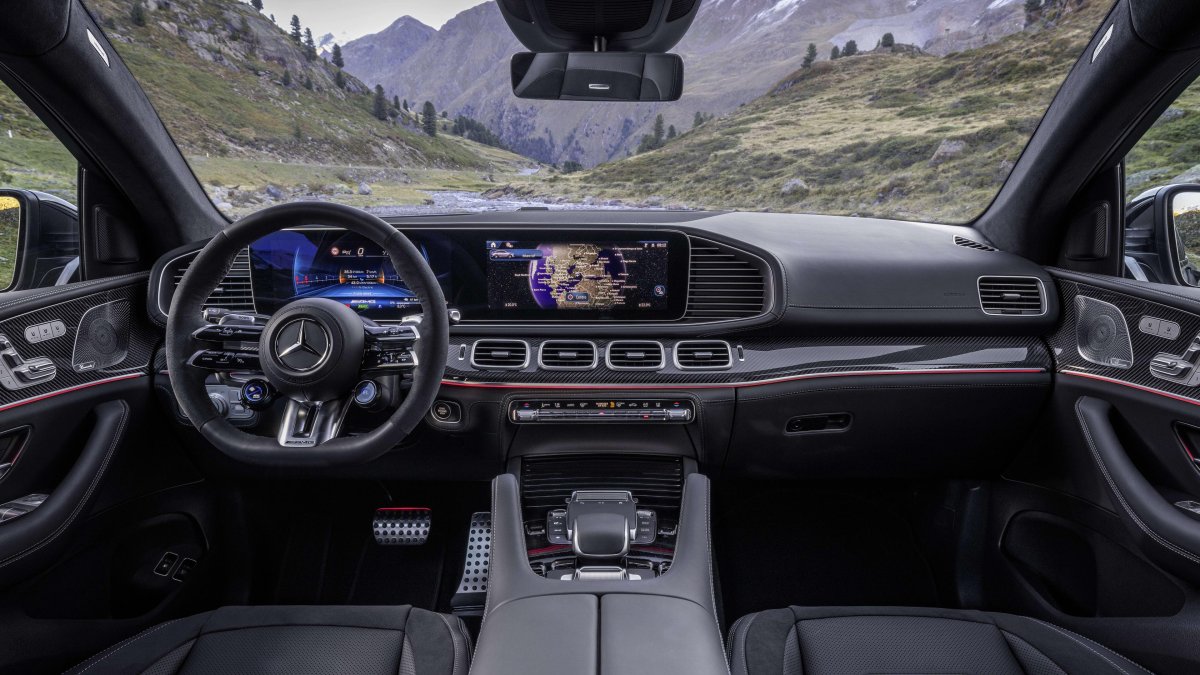 Мерседес 2026