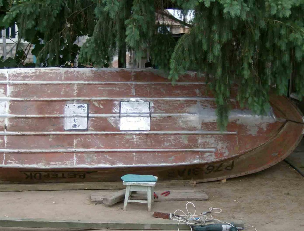 Лодка янтарь 2