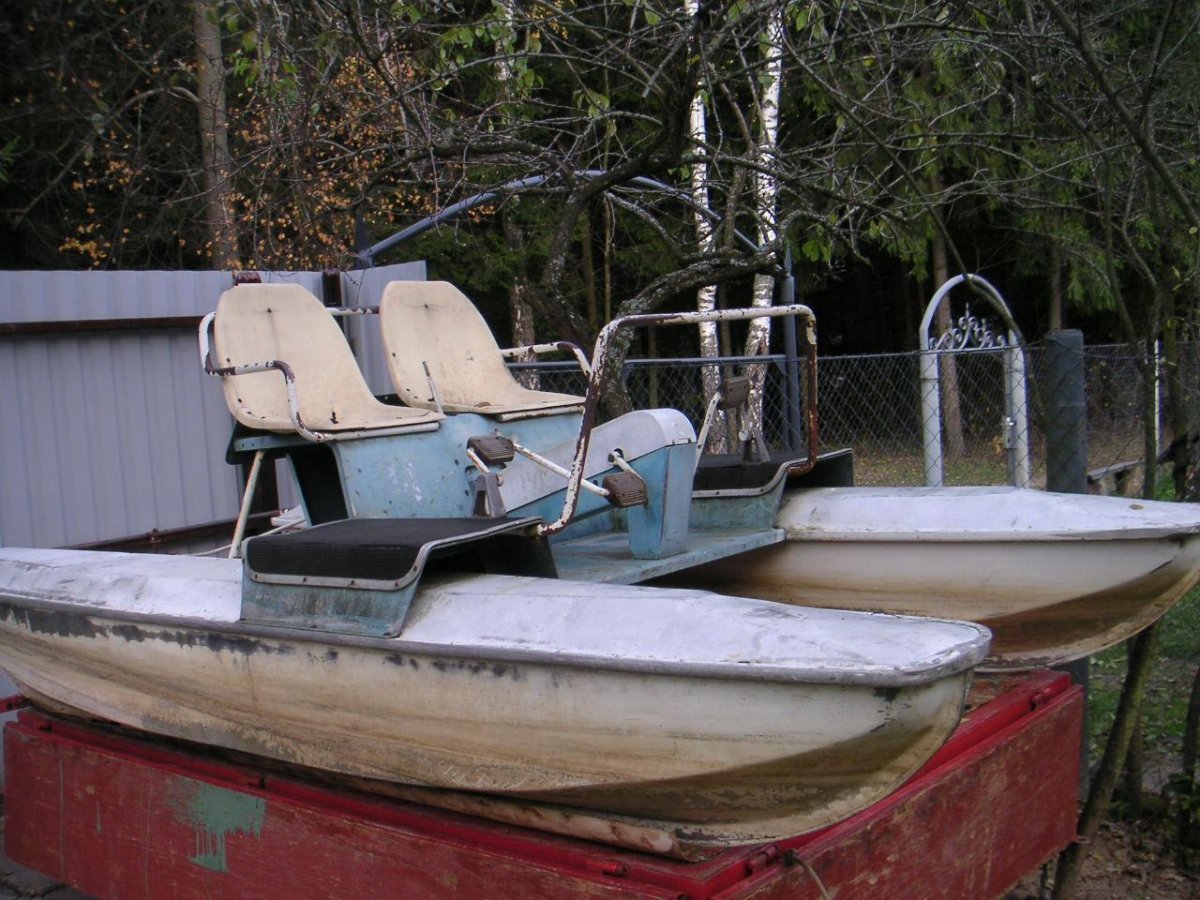 Катамаран педальный янтарь-2