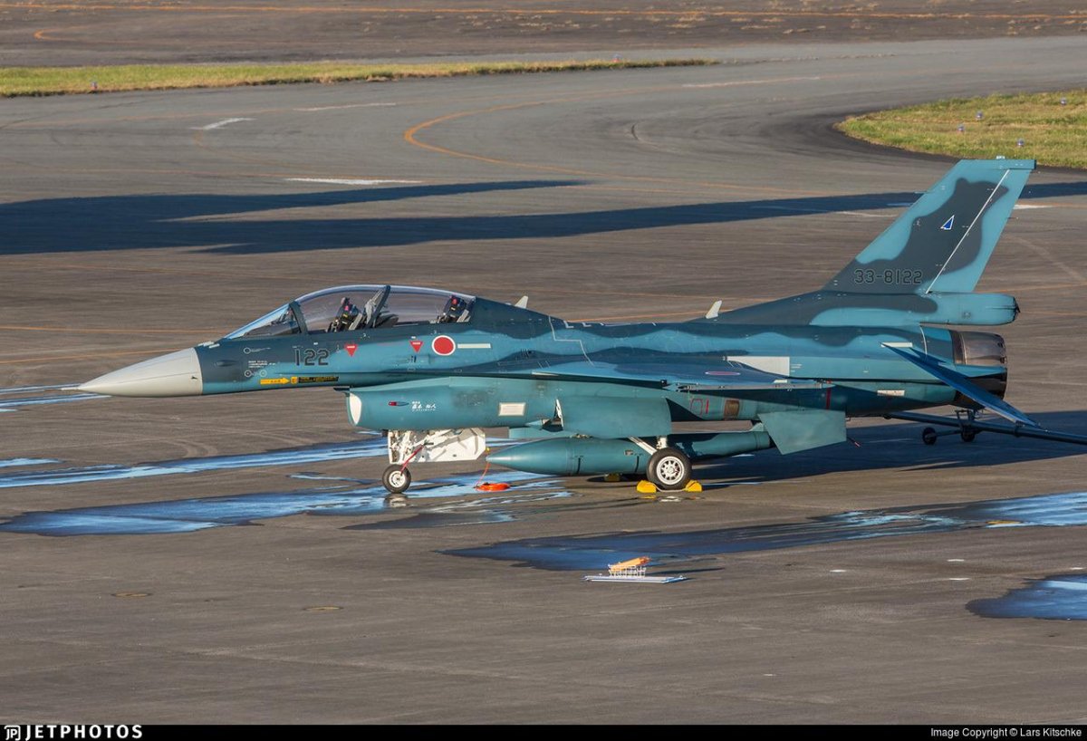 Mitsubishi f-2b