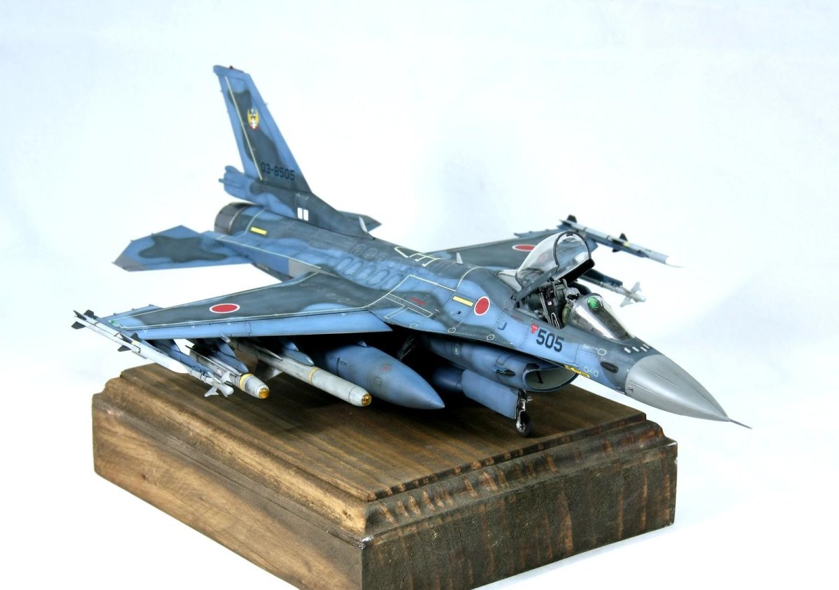 Mitsubishi f-1 Hasegawa 1/48