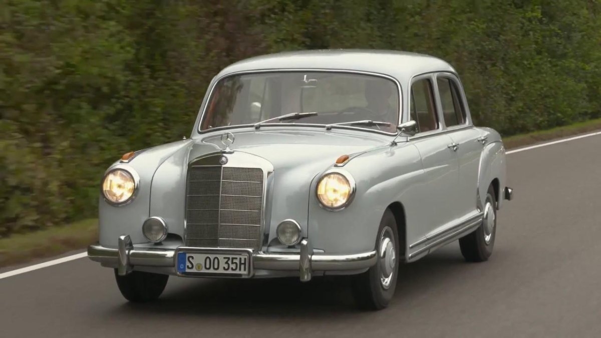 Mercedes Benz 220s Ponton