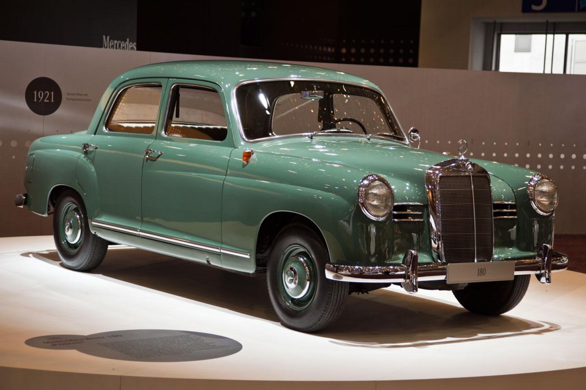 Mercedes-Benz 180 Ponton