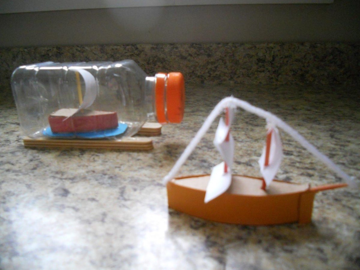 Поделка лодка из бутылки