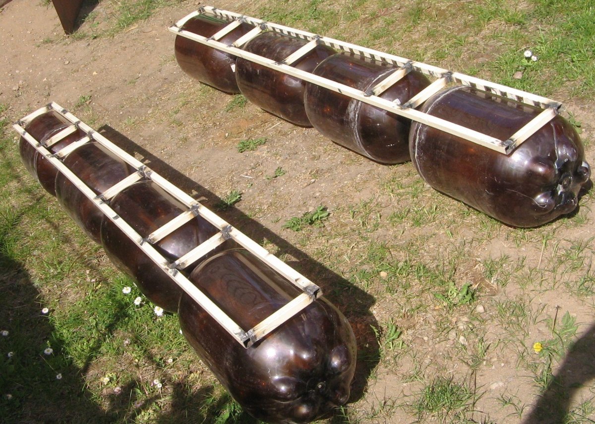 Понтон из ПЭТ кегов