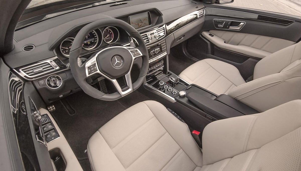 Mercedes e63 AMG w212 салон