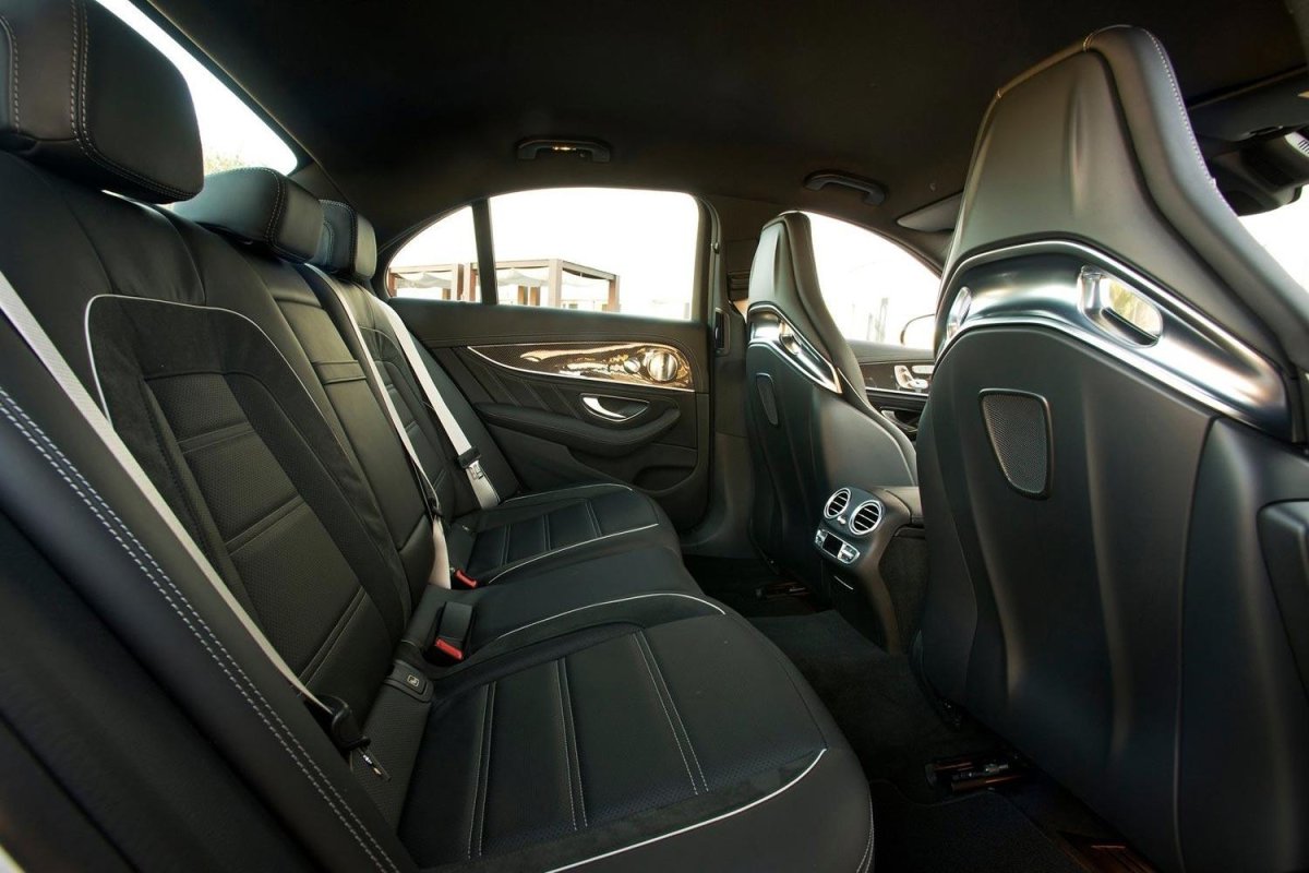 Мерседес e63 AMG салон