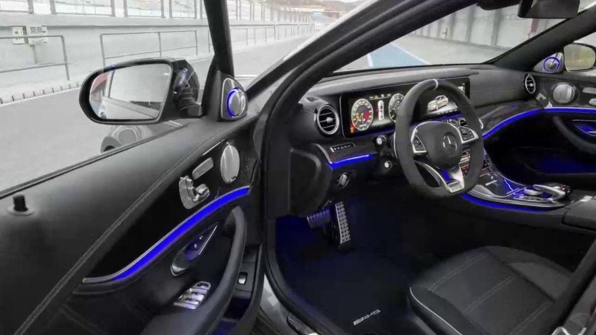 Мерседес е63 АМГ салон